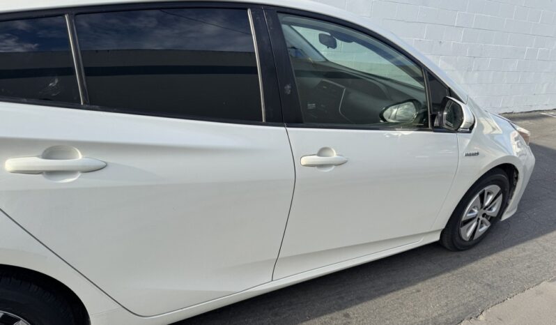 2020 Toyota Prius LE full