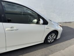 2020 Toyota Prius LE full