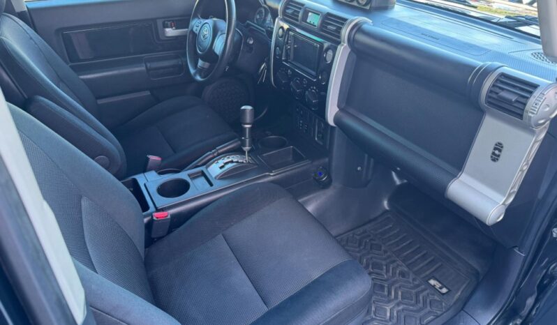 2007 Toyota FJ Cruiser Base full