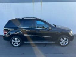 2011 Mercedes-Benz M-Class ML350 full