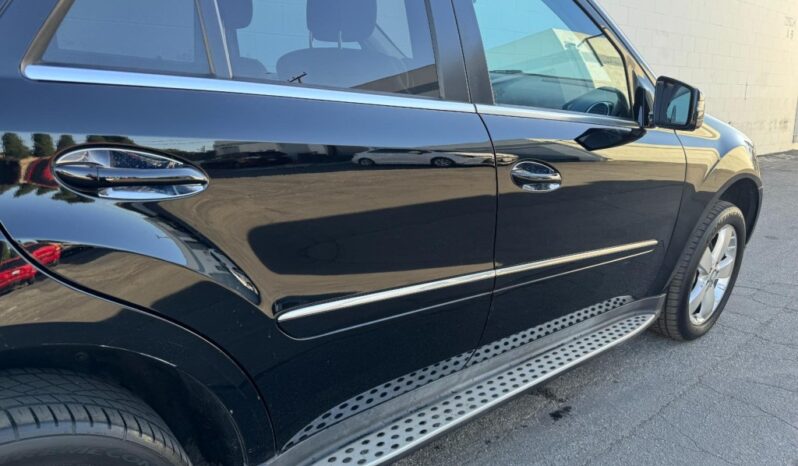 2011 Mercedes-Benz M-Class ML350 full