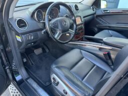2011 Mercedes-Benz M-Class ML350 full