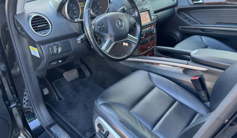 2011 Mercedes-Benz M-Class ML350 full