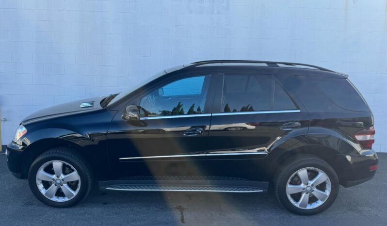 2011 Mercedes-Benz M-Class ML350 full