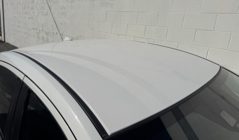 2019 Toyota Yaris LE full