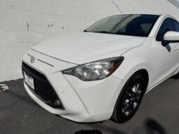 2019 Toyota Yaris LE full