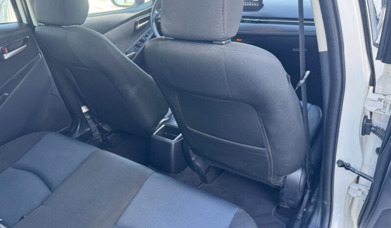 2019 Toyota Yaris LE full