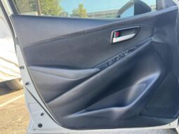 2019 Toyota Yaris LE full