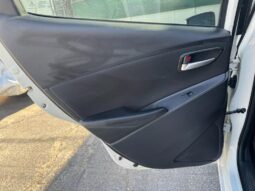 2019 Toyota Yaris LE full