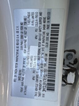 2019 Toyota Yaris LE full