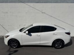 2019 Toyota Yaris LE full